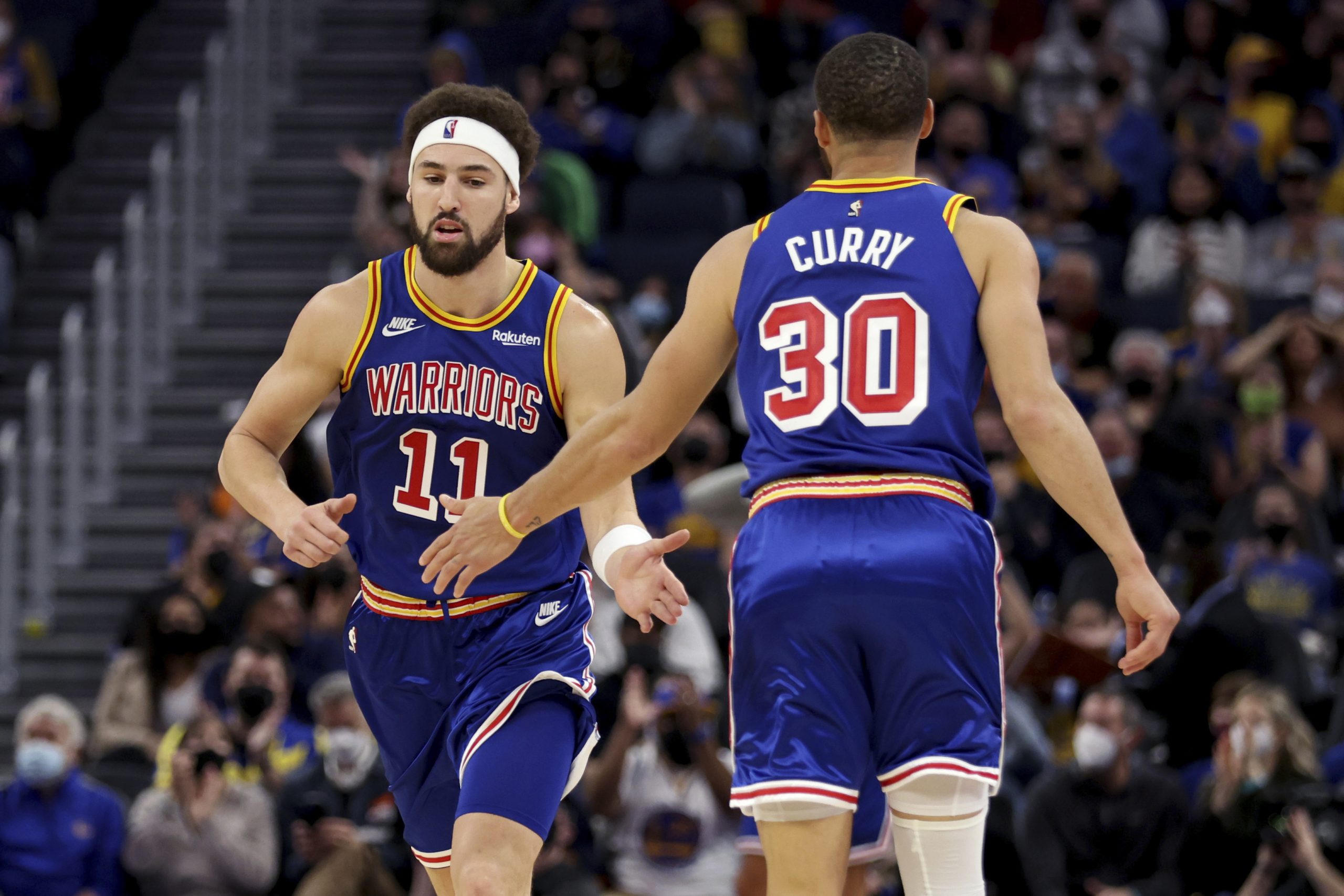 Steph Curry, Klay Thompson Manual Warriors to Blowout Gain vs. Cade Cunningham, Pistons