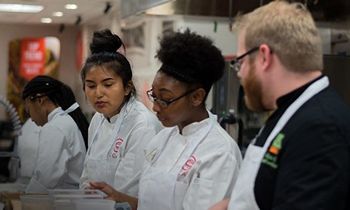 US Meals Scholars Program Accepting Positive aspects for Class of 2022