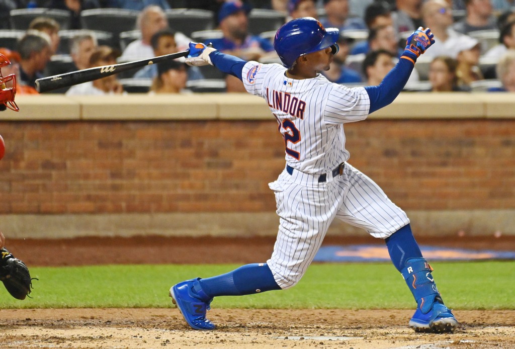 Francisco Lindor, Carlos Carrasco propel Mets to fifth straight win