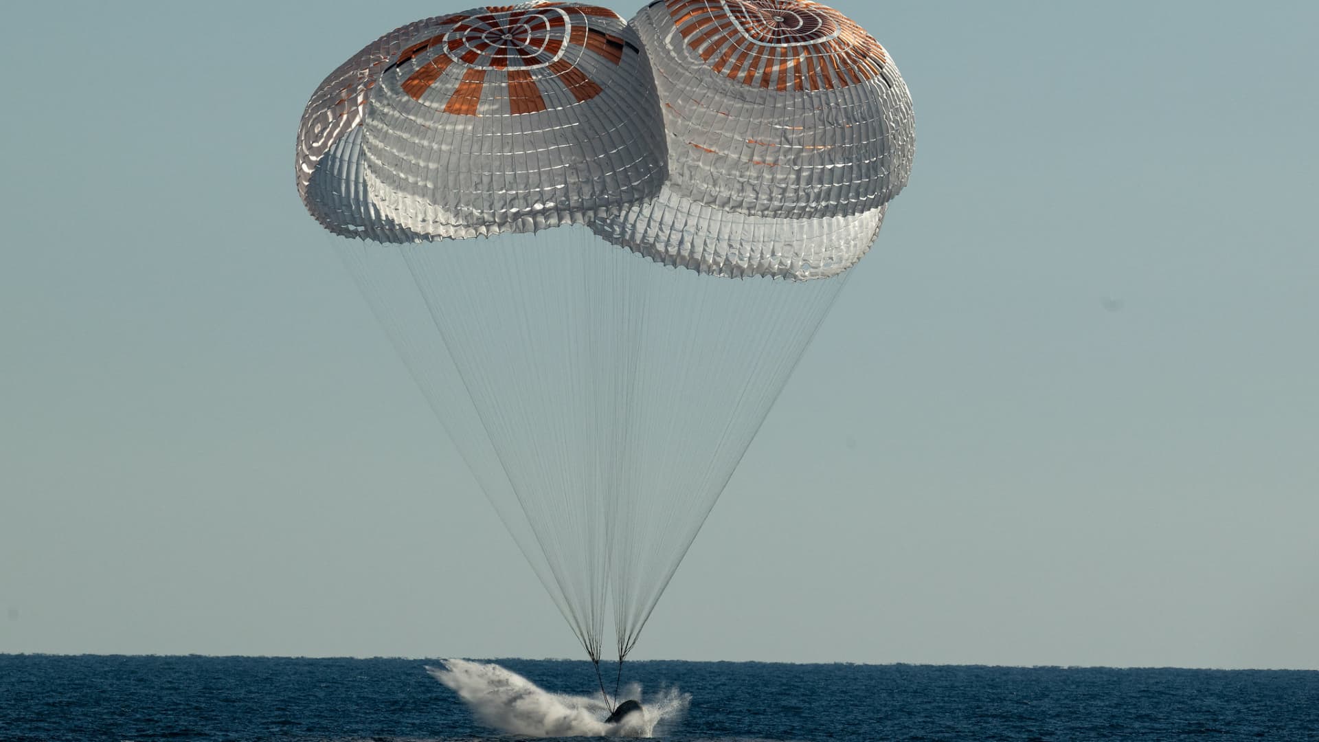 SpaceX splashes down NASA astronauts, finishing Crew-4 mission