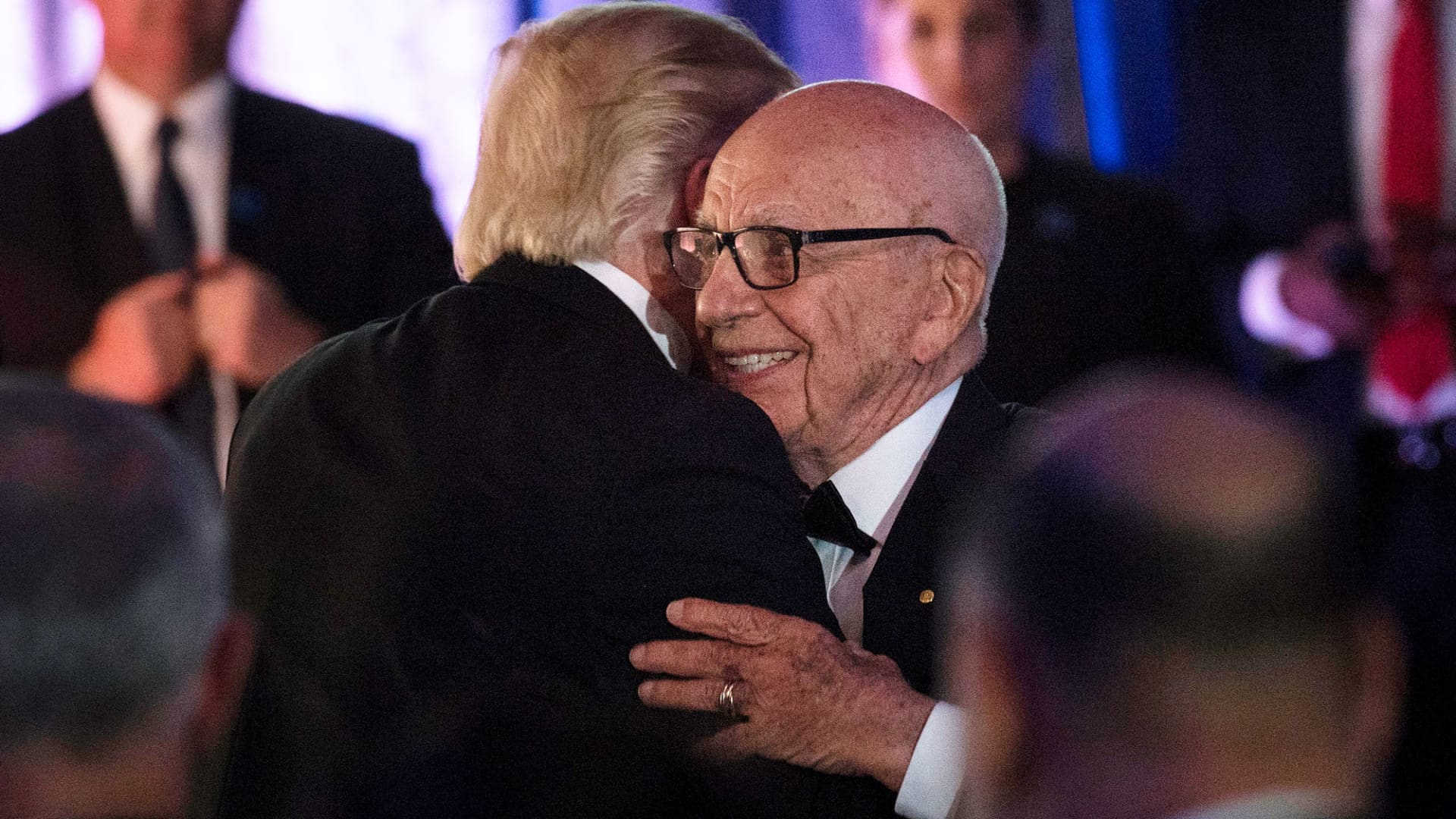 Rupert Murdoch explores reuniting Fox and Information Corp.