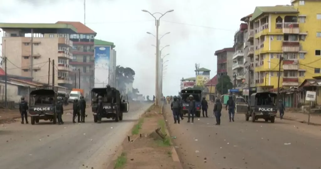 Violent clashes in Guinea’s anti-junta protest