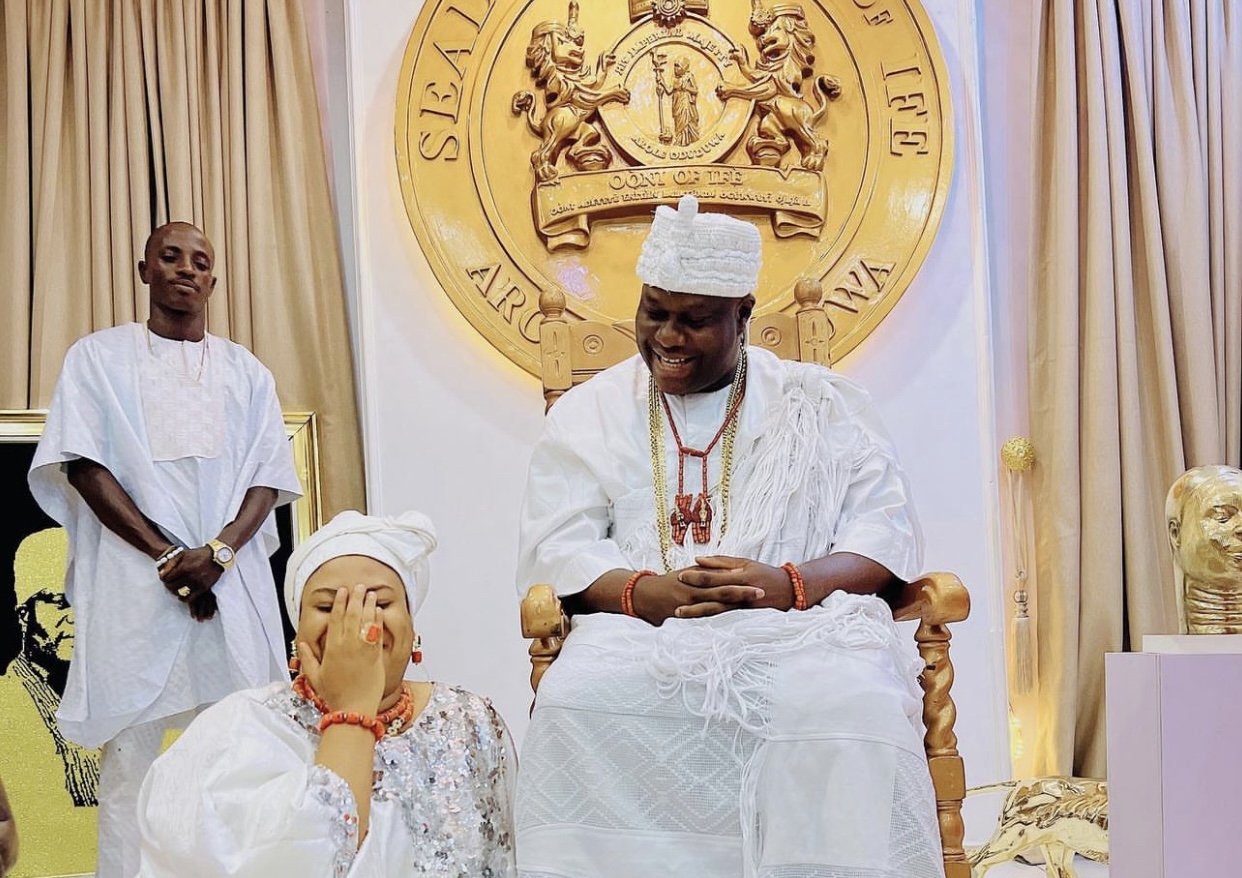 Nkechi Blessing visits Ooni of Ife, followers react