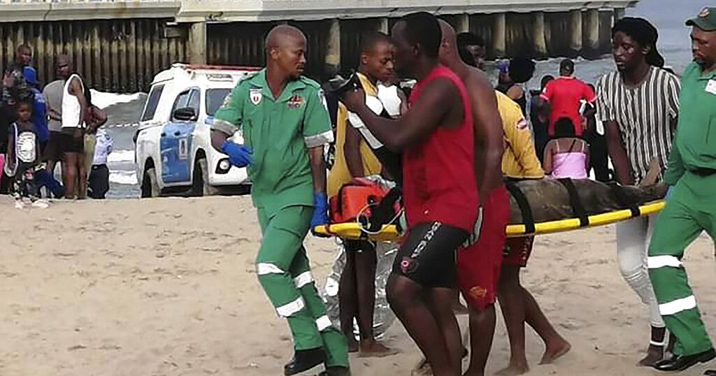 Three swimmers killed by large wave at South Africa seaside