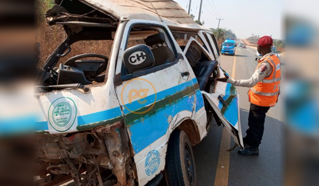 Bus driver dies in head-on collision on Anambra freeway