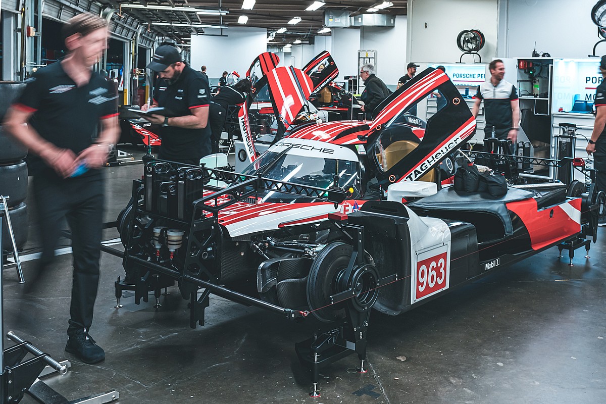 bmw-porsche-gained-no-benefit-in-imsa-hybrid-growth-checks.jpg BMW: Porsche gained no benefit in IMSA hybrid growth checks