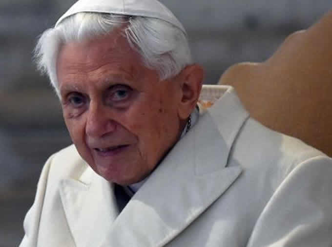 Pope Benedict to be buried in St Peter’s crypt 
