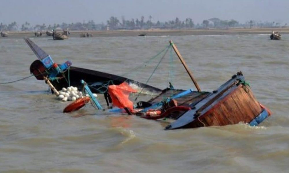 20 rice farmers feared lifeless in Kebbi boat mishap