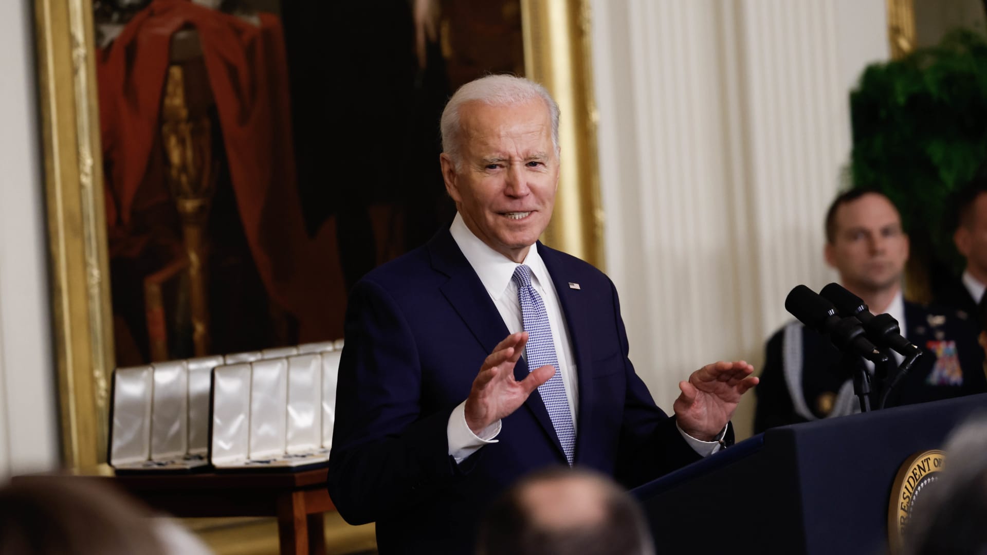 Biden awards Presidential Residents Medals on two-year anniversary of Jan. 6 Capitol riot