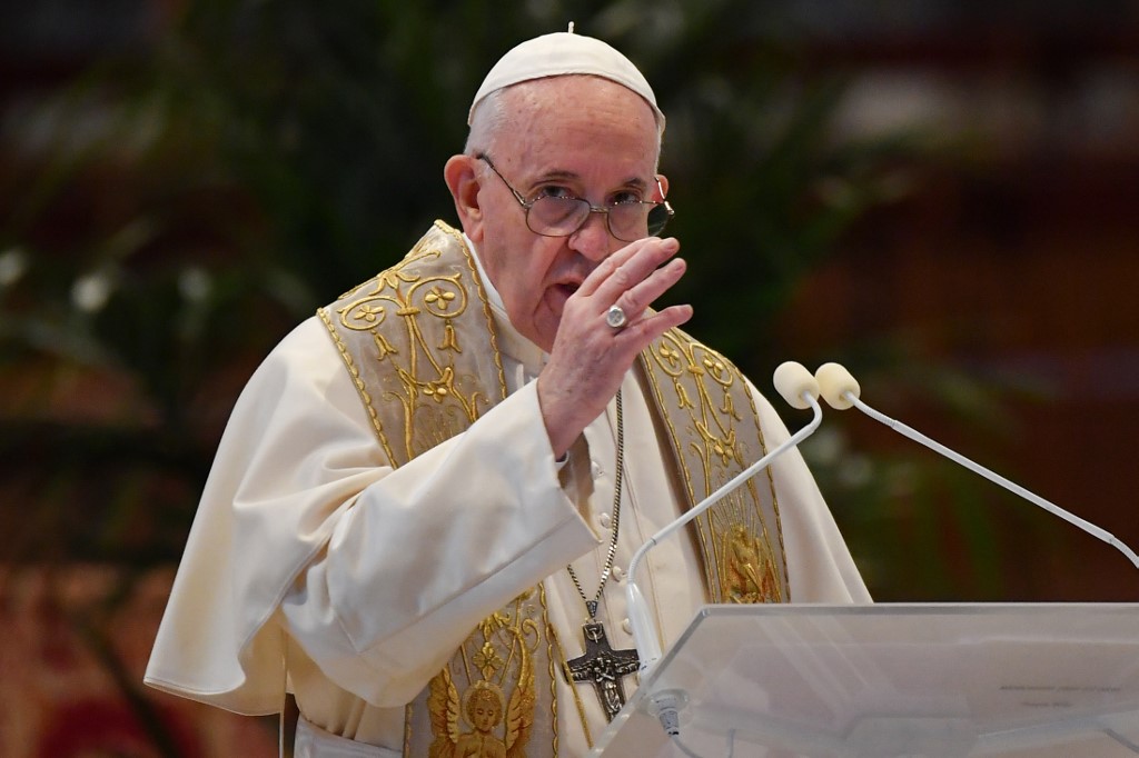 Pope seeks prayers for slain Nigerian priest