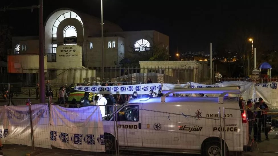 Israel arrests 42 after lethal synagogue capturing