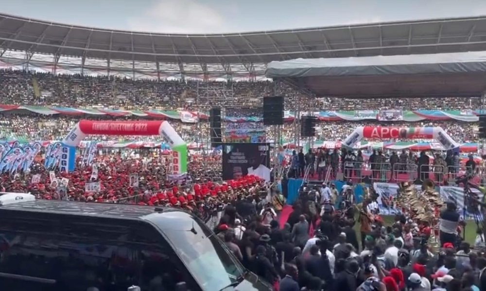 PHOTOS: Tinubu Campaigns In Uyo