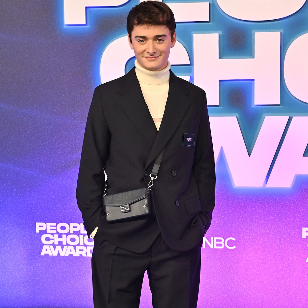 Noah Schnapp Shares Textual content From His Grandpa After Coming Out as Homosexual