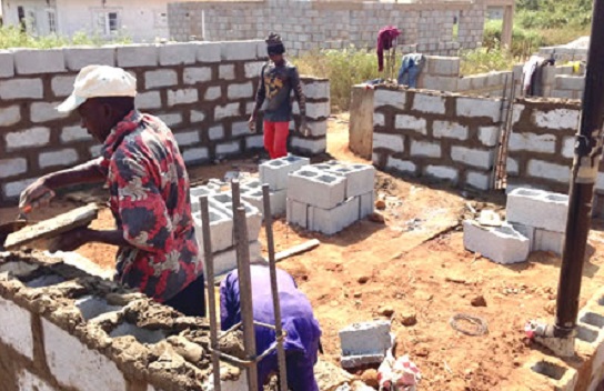 Web site Proprietor, 2 Bricklayers Die Throughout Development