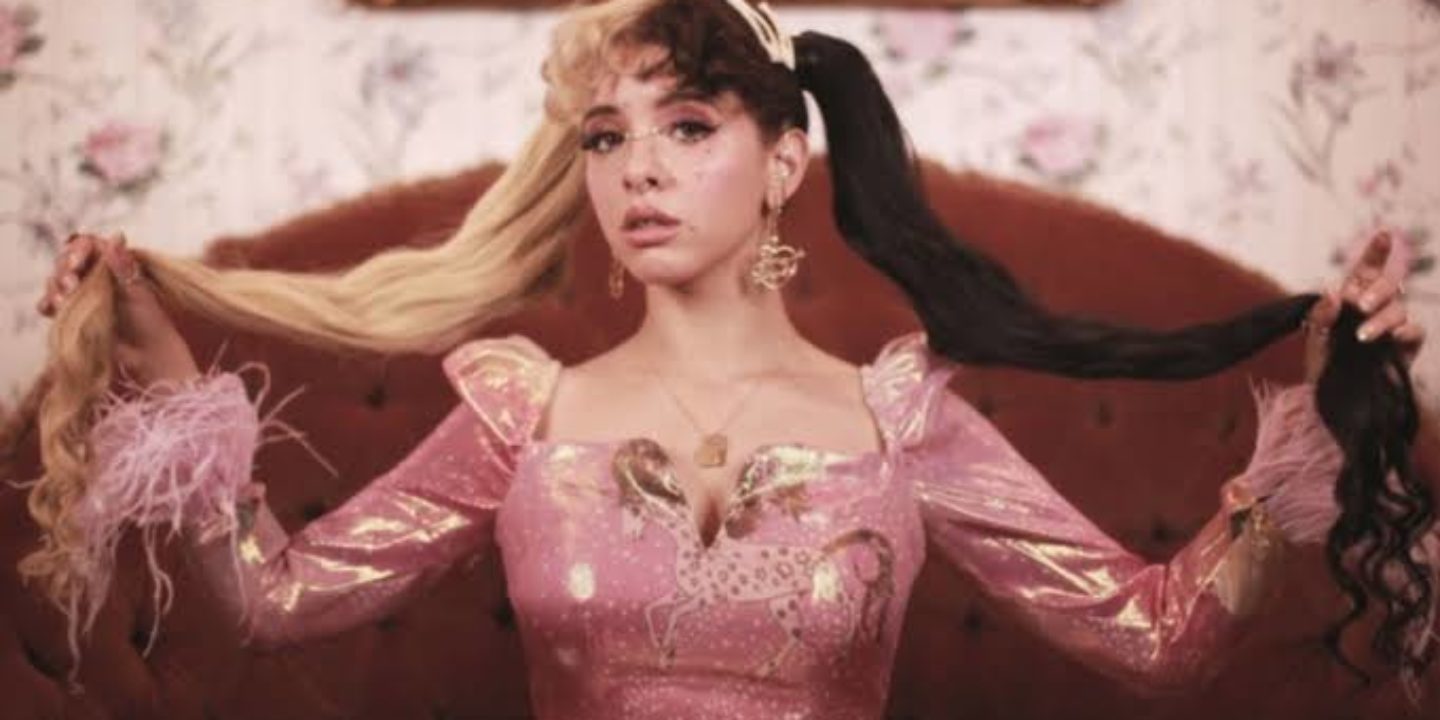 melanie-martinez.jpeg Melanie Martinez