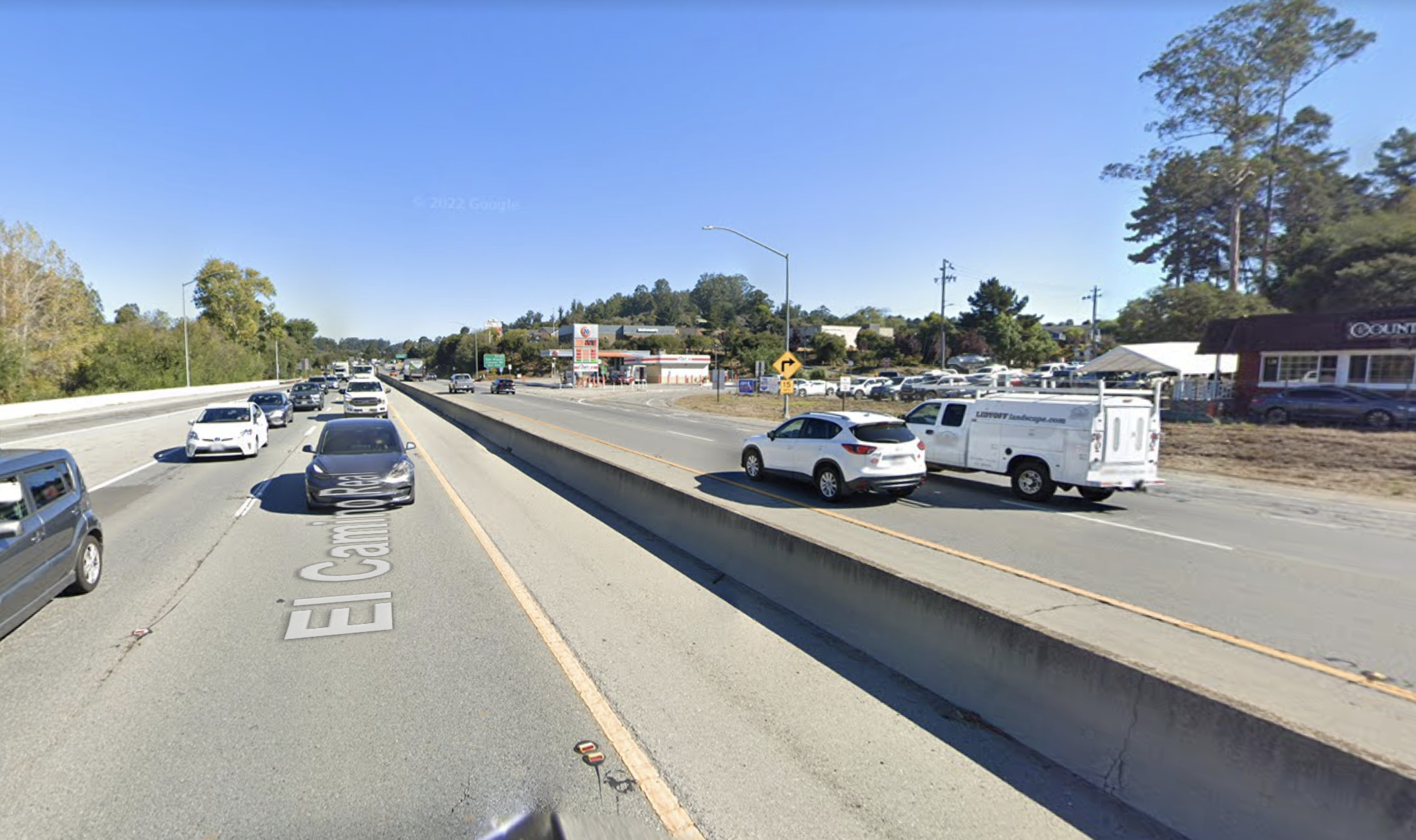Woman, 7, killed attempting to cross Freeway 101 in Monterey County