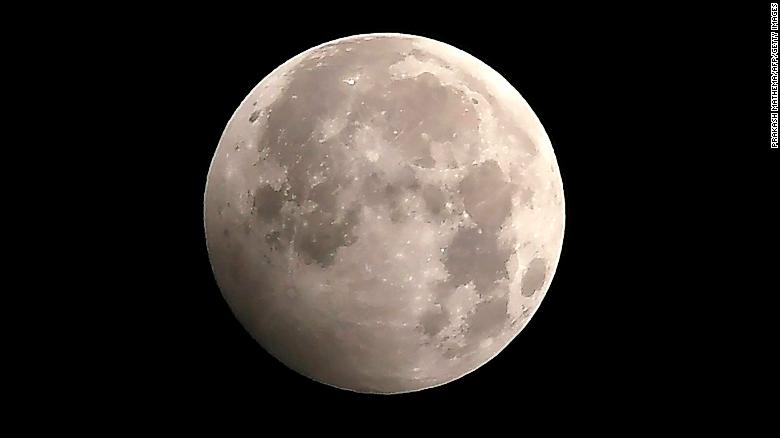 Eclipse lunar de mayo 2023: fecha, hora, dónde y cómo verlo