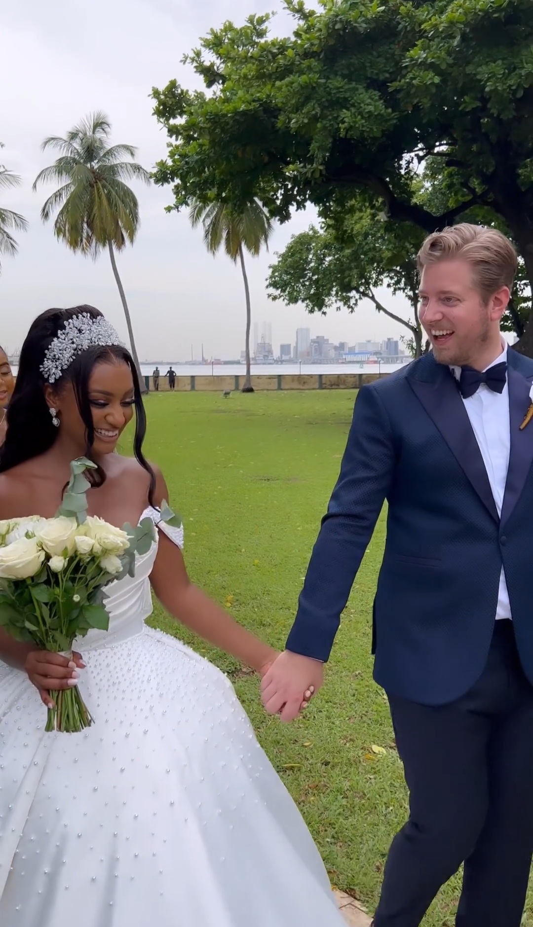 Fill Your Day With All The Sweetness From Simi & Julian’s White Marriage ceremony Highlights