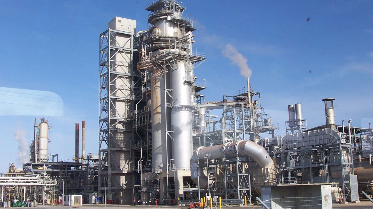 Dangote Refinery to Generate 135,000 Jobs, 12,000 Megawatts of Electrical energy – CBN