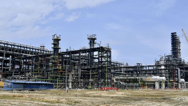 Africa’s largest oil refinery commissioned in Lagos Nigeria