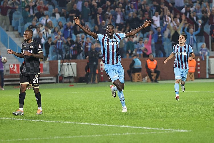 Osayi-Samuel vs Onuachu: Tremendous Eagles ahead shines as Trabzonspor upsets Fenerbahce in high-scoring encounter