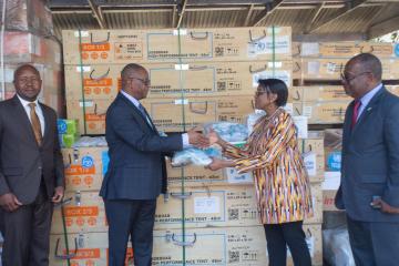 WHO Boosts Cholera Response in Zimbabwe with 22 Metric Tonnes of Provides