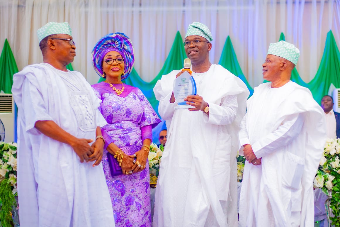 senator-tokunbo-abiru-baggage-oriwu-membership-prestigious-award.jpg Senator Tokunbo Abiru baggage Oriwu Membership Prestigious Award