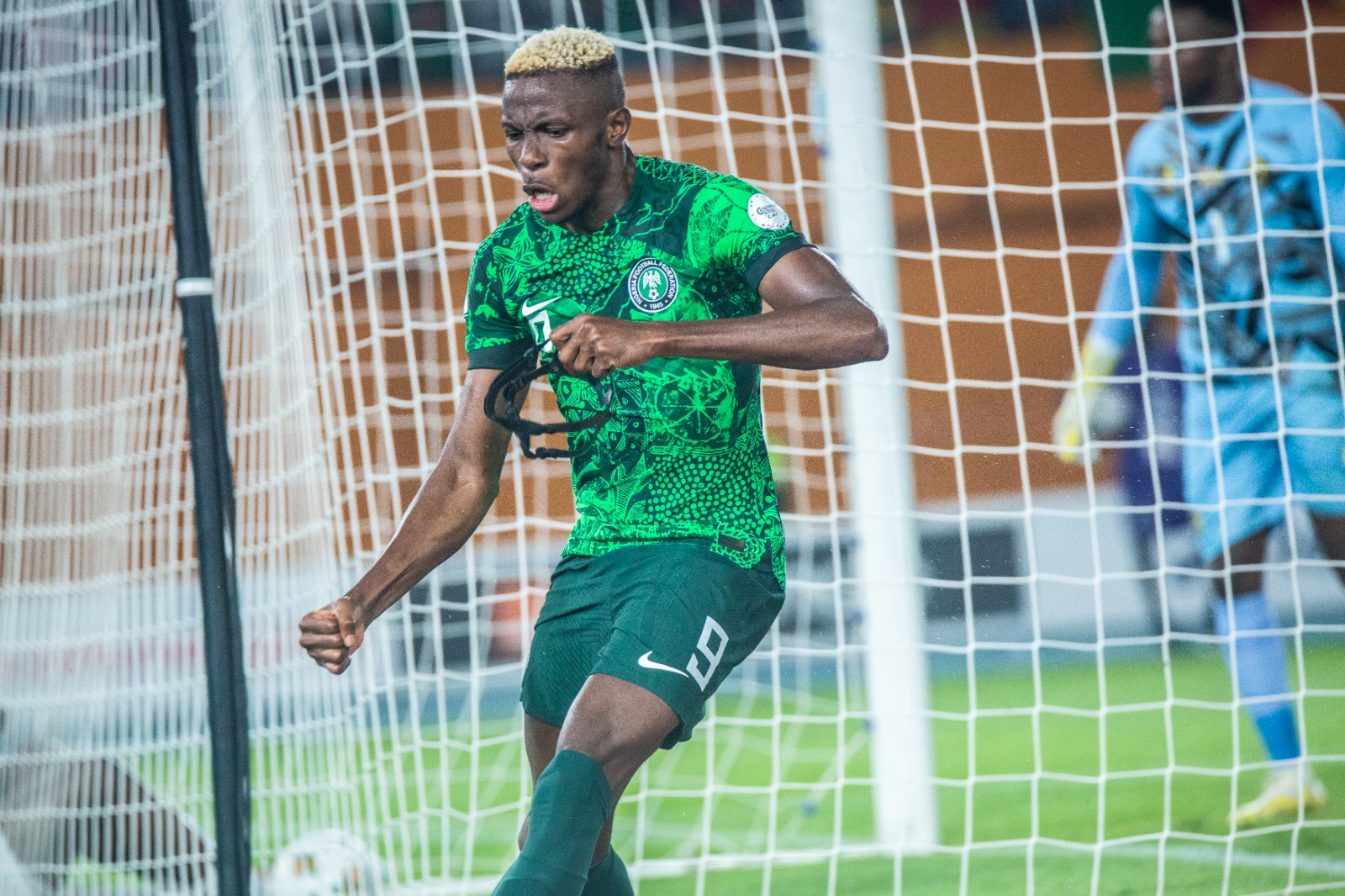 Nigeria’s star Osimhen has belly upset, misses staff’s flight to Bouake for South Africa sport