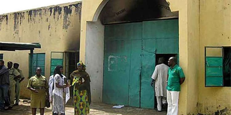 Courtroom remands Kano businessman in jail for allegedly injuring creditor