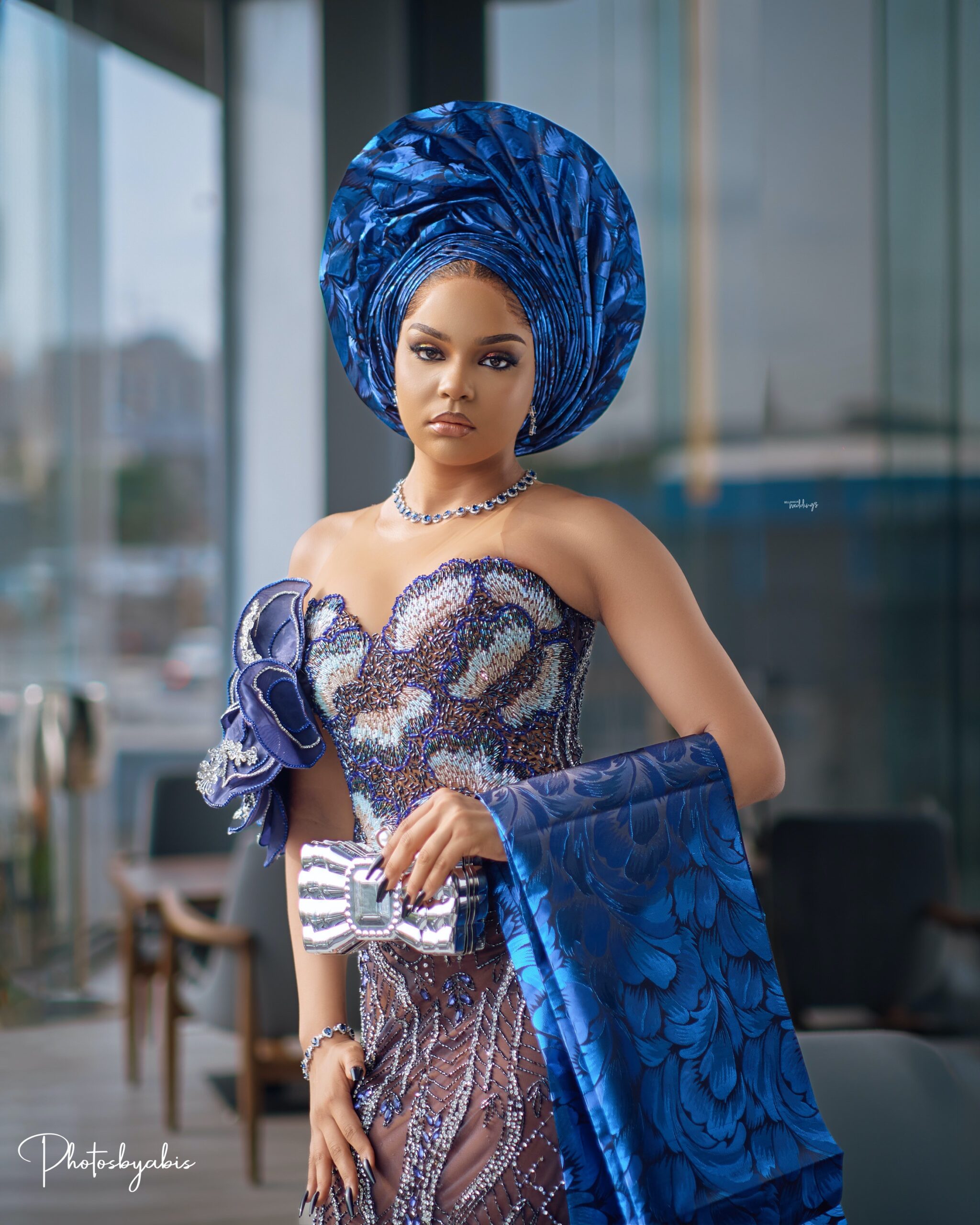 Slay Seamlessly in Blue on Your Trad with This Pretty Magnificence Look!