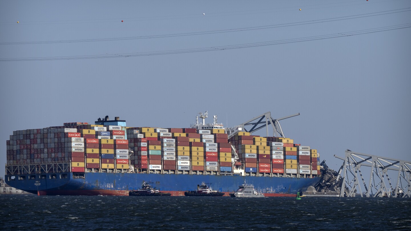 May tugboats have helped avert the bridge collapse tragedy in Baltimore?