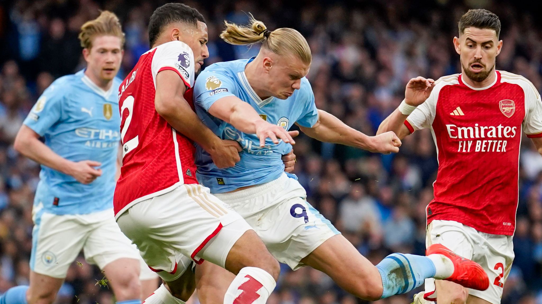 Manchester Metropolis and Arsenal play out stalemate in Premier League showdown