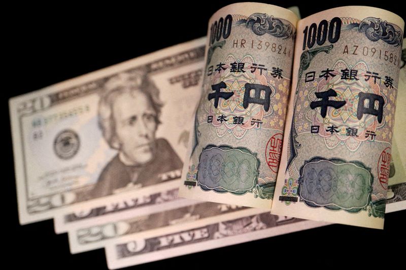 Japan’s yen tumbles to 34-year low; US greenback positive aspects after inflation information