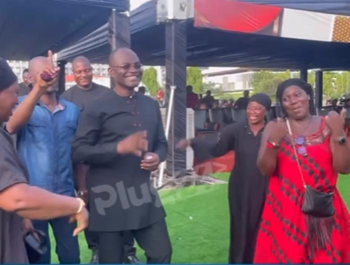 Disturbing Video Emerges as Kennedy Agyapong and Others Fortunately Sing and Dance at Kwabena Kwakye’s Funeral