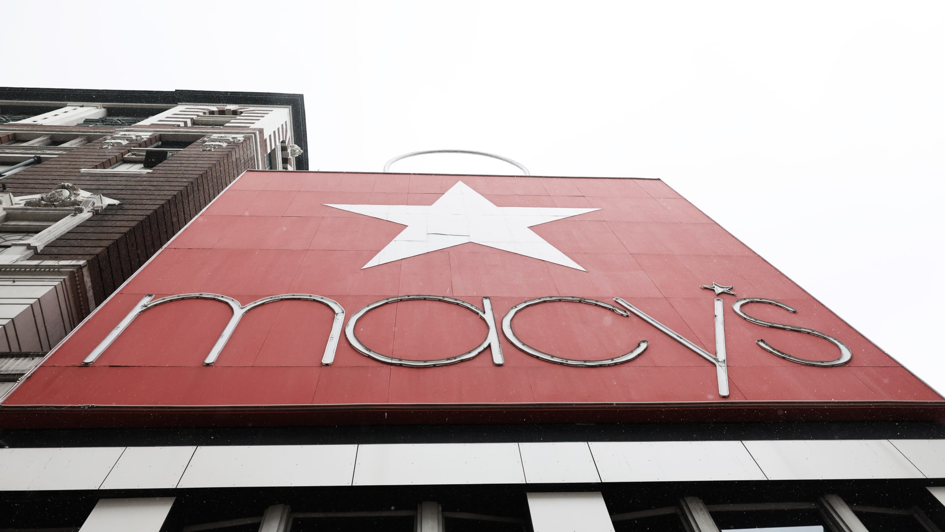 Organized retail theft ring that focused Macy’s, different retailers is charged in New York
