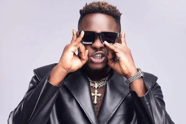 Medikal Blasted After Posting Infantile Tweet As a substitute of Congratulating Fella Makafui Over Profitable ‘Resonance’ Premiere