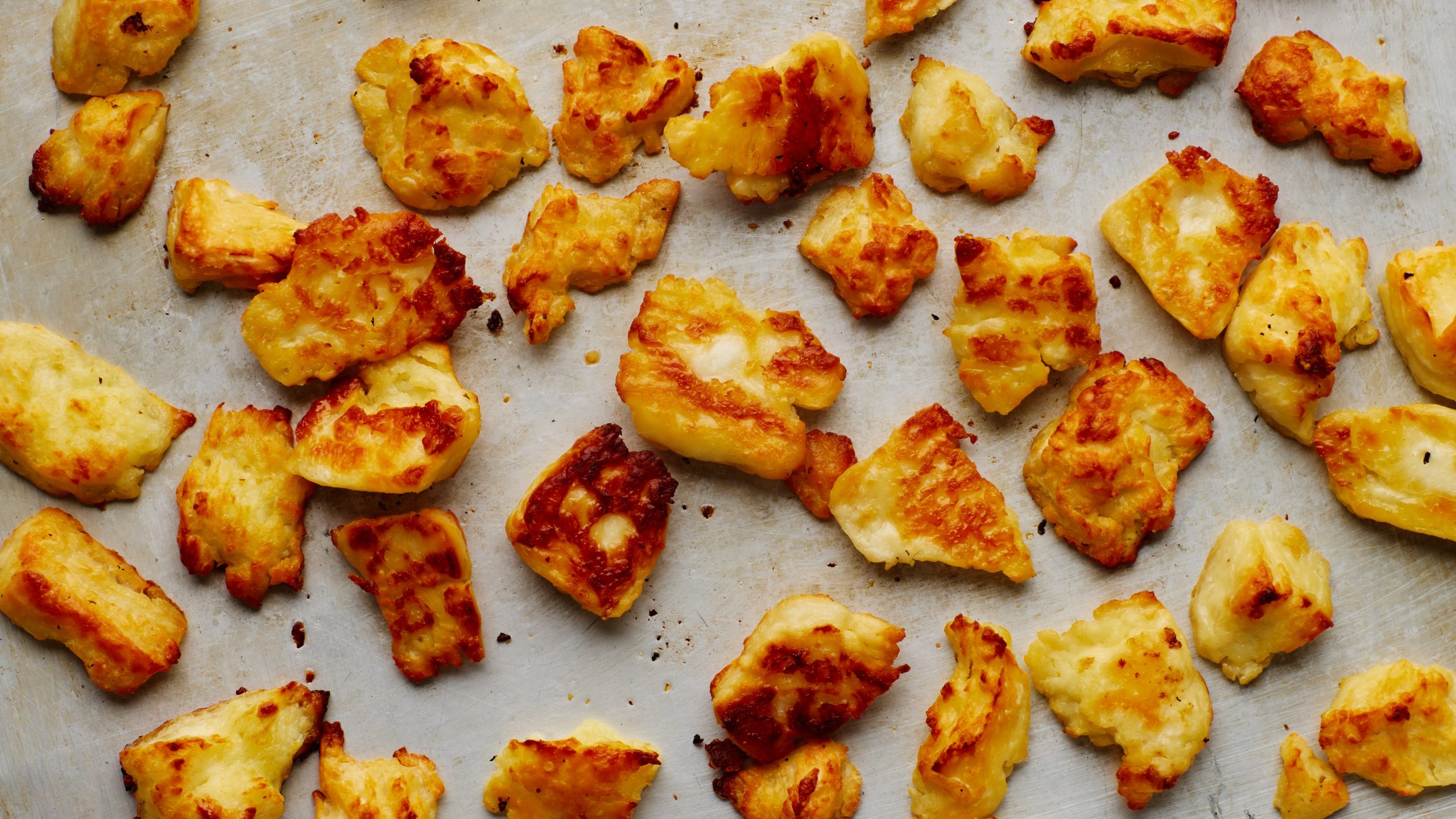 What Is Halloumi Cheese and Easy methods to Cook dinner It