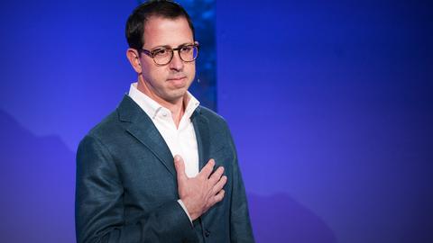 Tips on how to spot authoritarianism — and select democracy | Ian Bassin