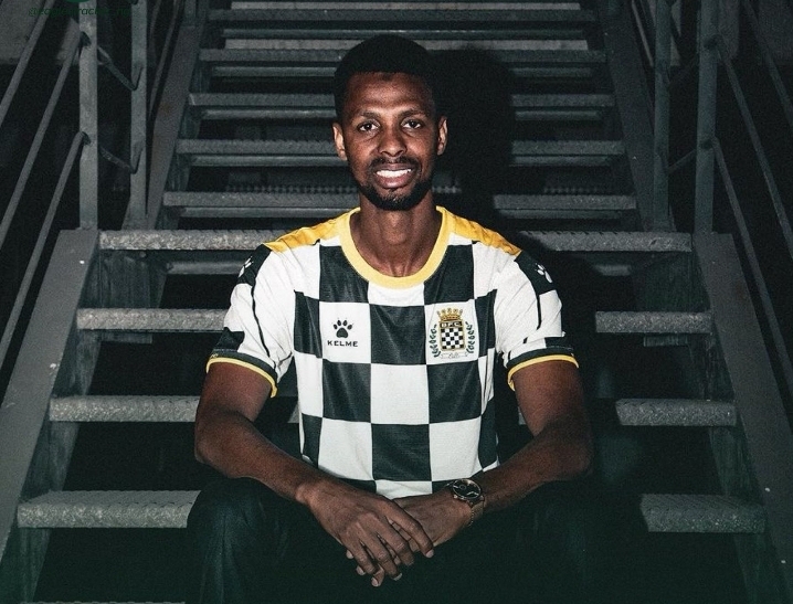 Official: Tremendous Eagles star Alhassan joins Onyemaechi and Awaziem at Boavista
