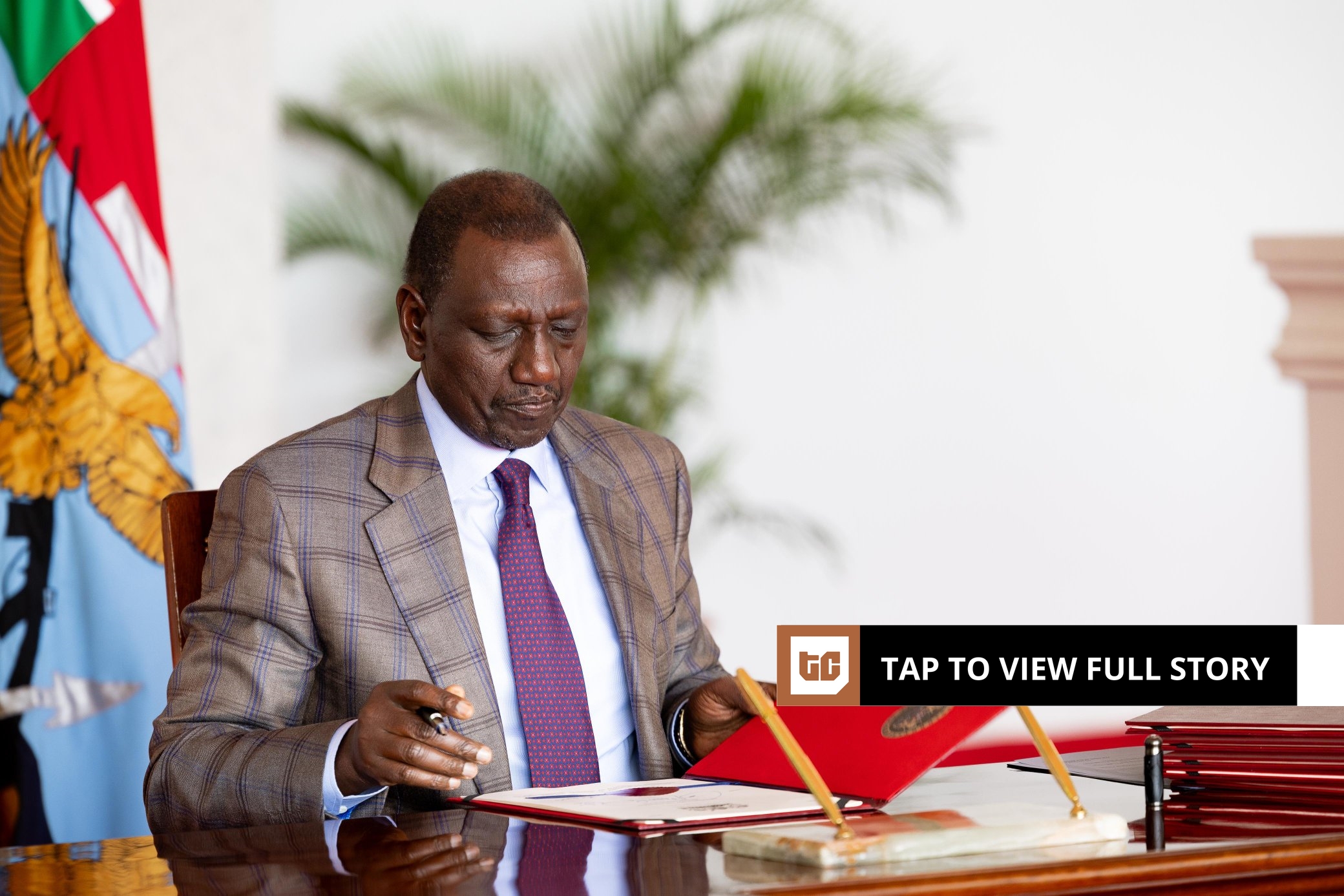 Breaking: Ruto dissolves complete cupboard with rapid impact