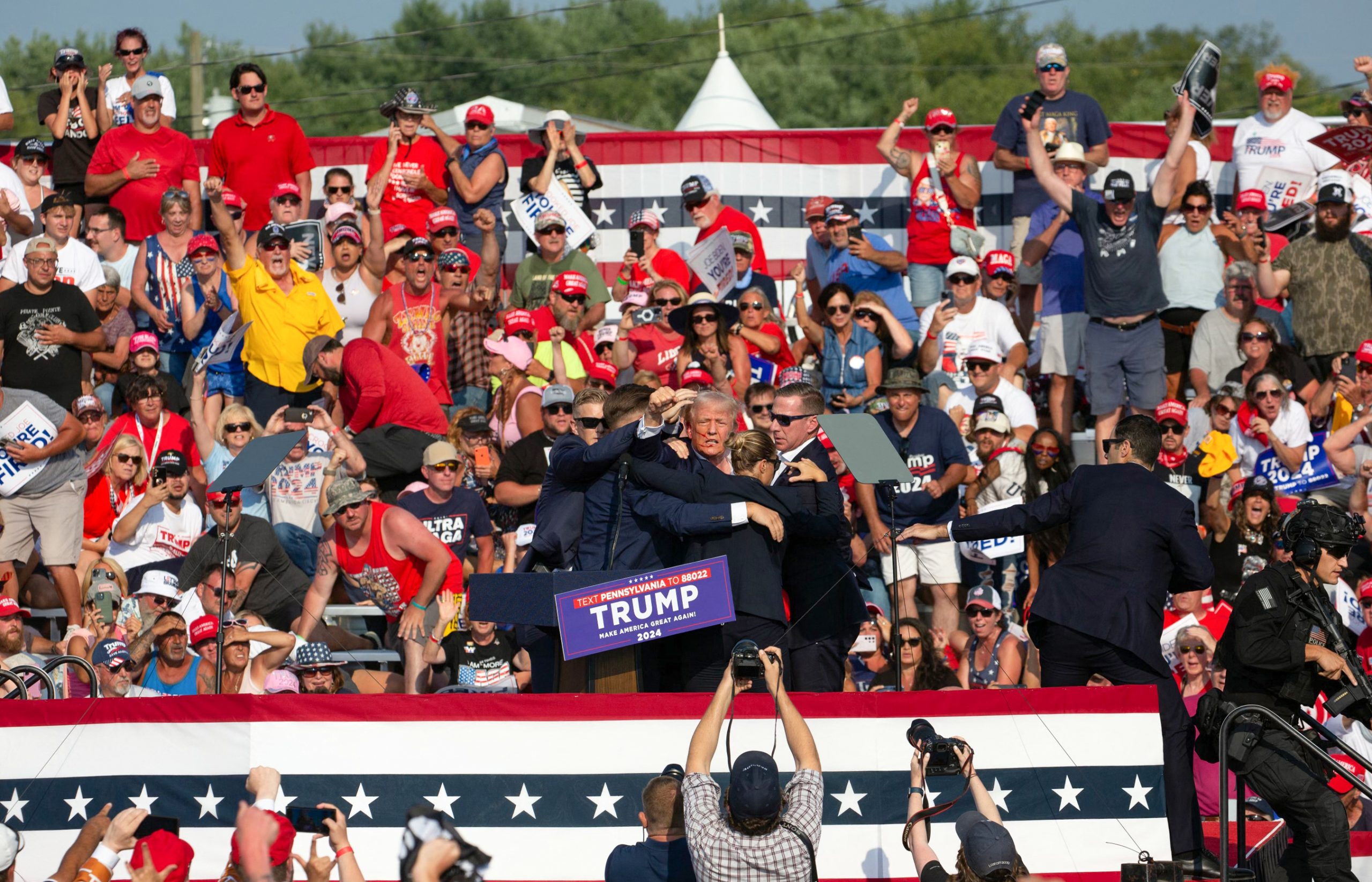 Police Officer Discovered Trump Shooter on Roof Minutes Earlier than Taking pictures: Report