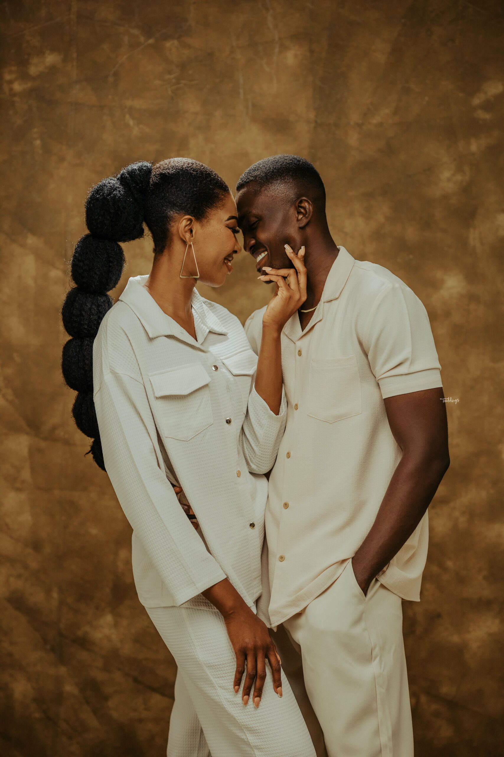 Catching Flights & Catching Emotions! Ellen and Emmanuel Discovered Love on the Airport