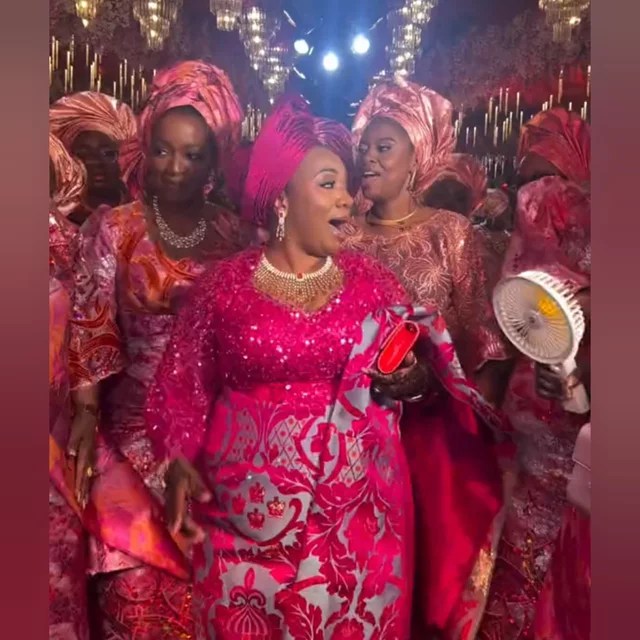 This Bride’s Mother Got here By means of With Her Personal #AsoEbiBella Girls – The Steeze Was Easy