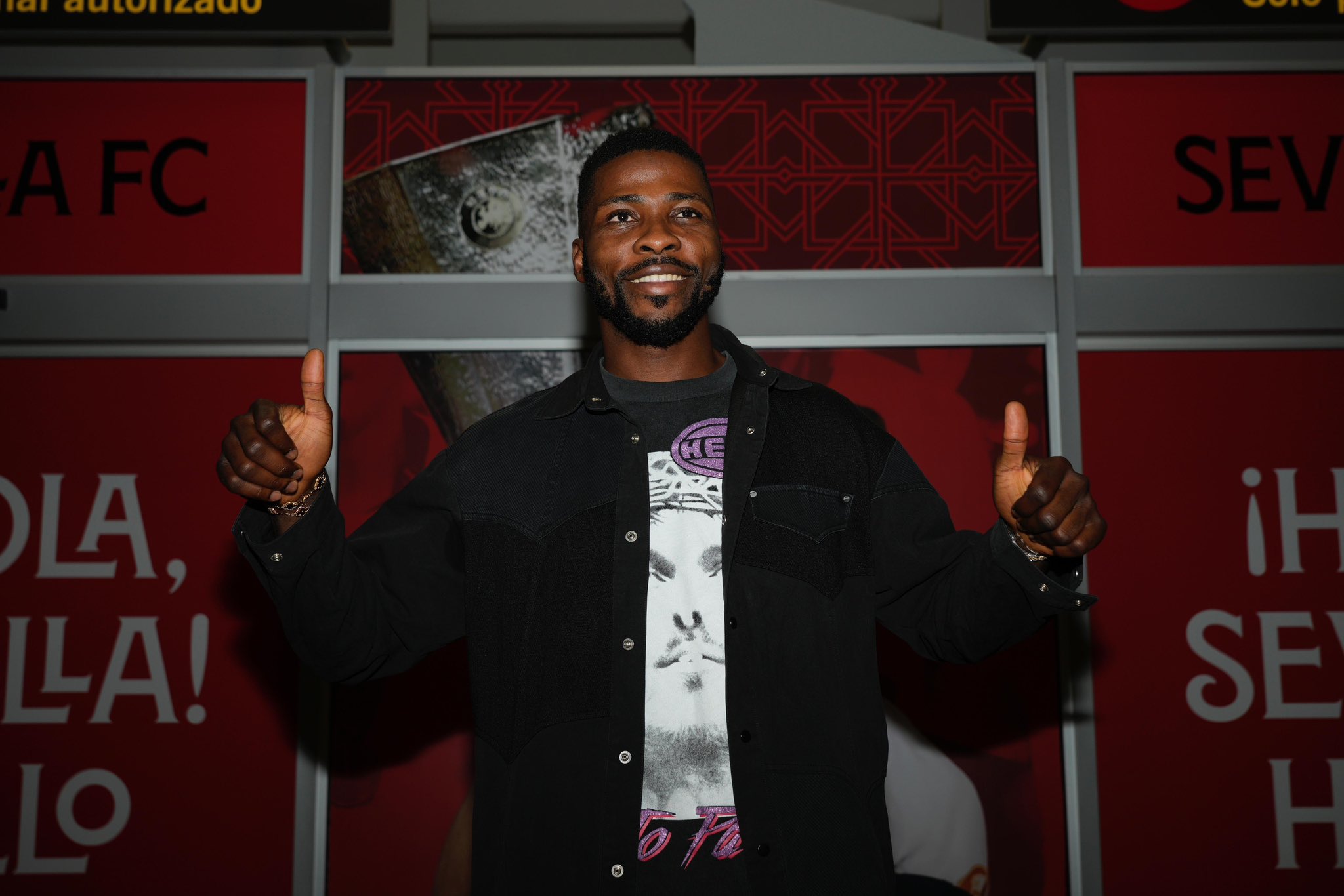 kelechi-iheanacho-new-sevilla-ahead-reveals-the-story-behind-the-senior-man-nickname.jpeg Kelechi Iheanacho: New Sevilla ahead reveals the story behind the ‘Senior Man’ nickname”