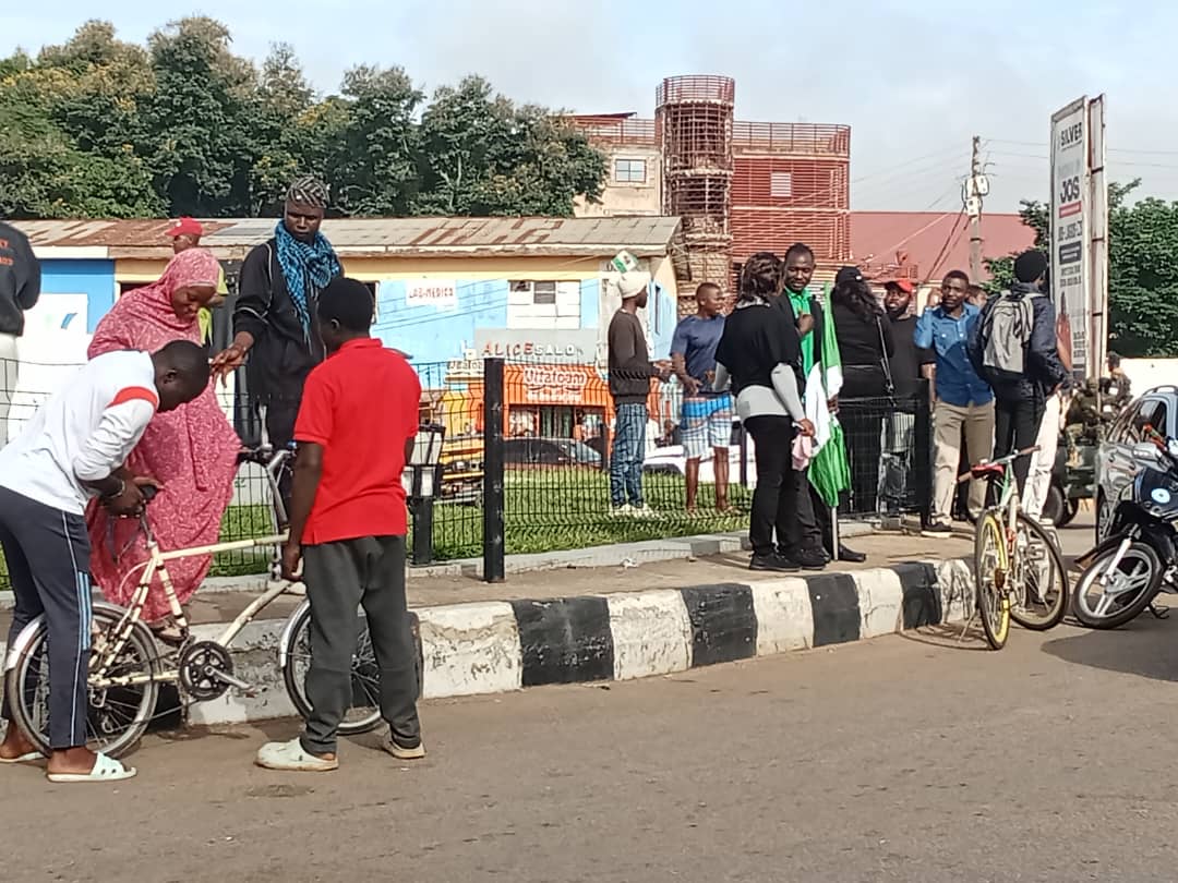 Breaking: Plateau Protesters droop demonstration for dialogue, disassociate from non-Nigerian flags