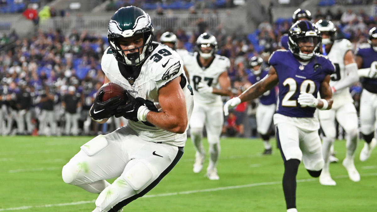 A number of Eagles rookies flip heads in preseason debut