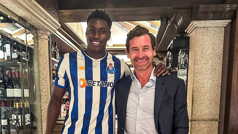 Nigeria-eligible Samu Omorodion joins Zaidu Sanusi at Porto following failed Chelsea transfer