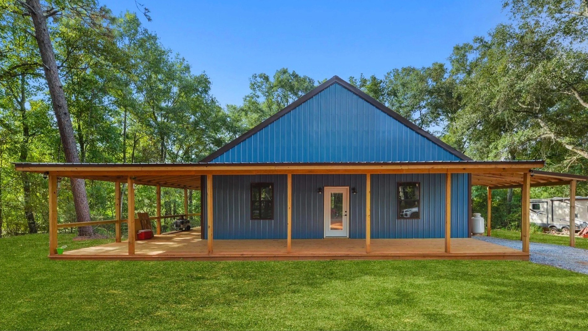 5 Attractive Barndominiums Priced Beneath $400K