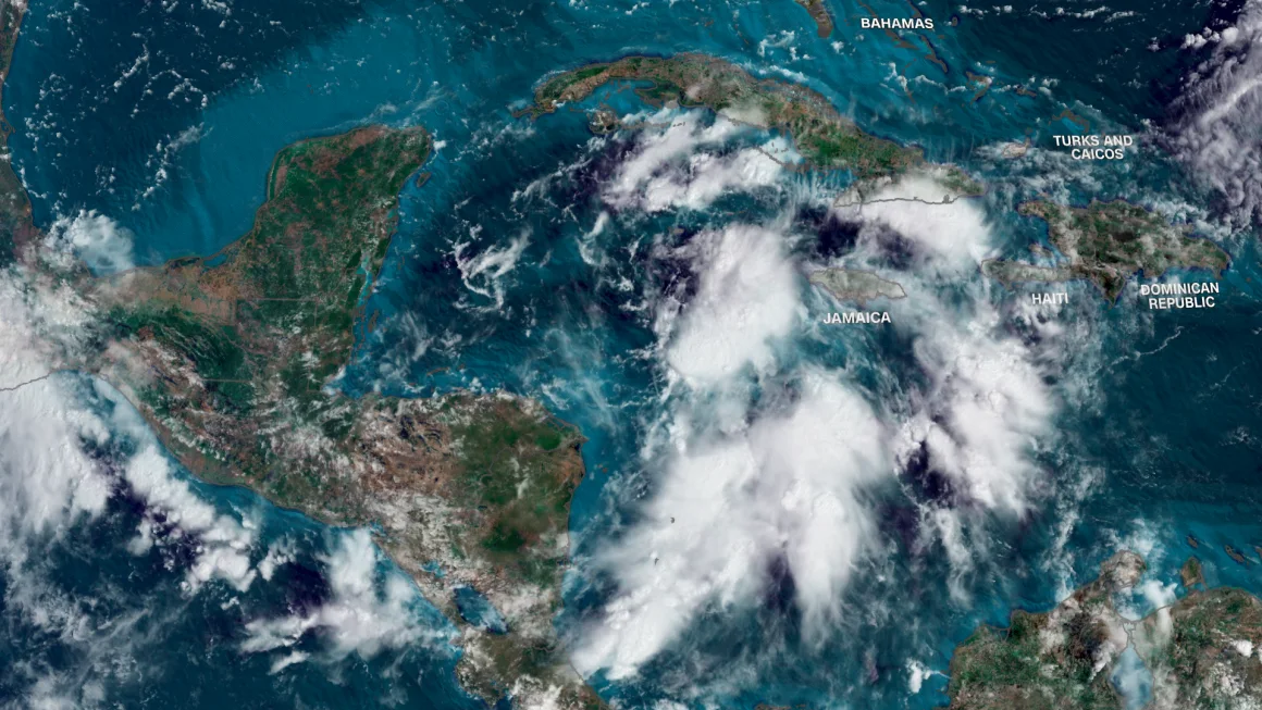 Se prevé que Helene se intensifique rápidamente e impacte Florida como un gran huracán