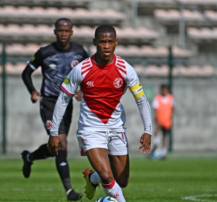 Asanele Velebayi’s agent provides perception into failed Chiefs switch